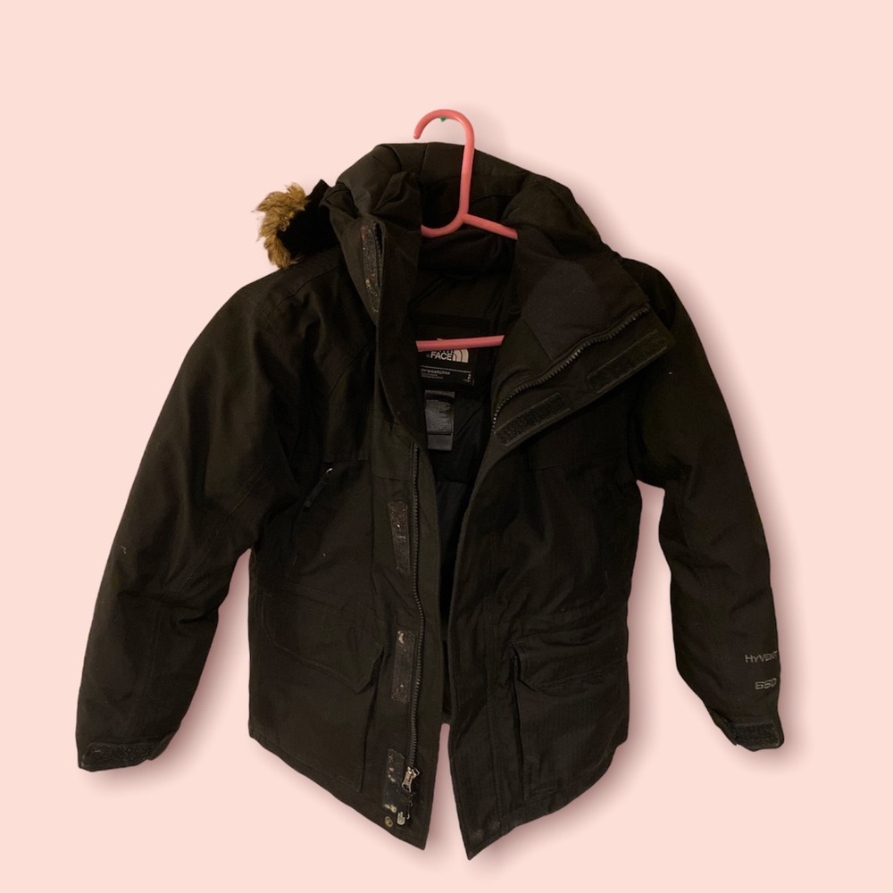 Kids North Face parka jacket fur black kids small 7/8